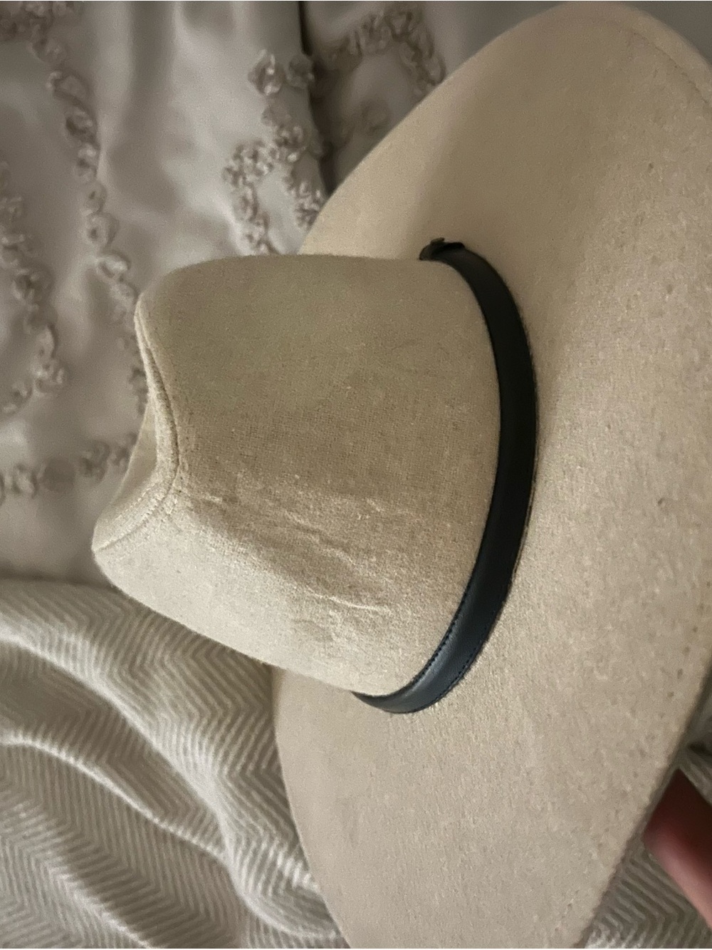 Wide Brim Felt Fedora Hat - Beige with Black Band